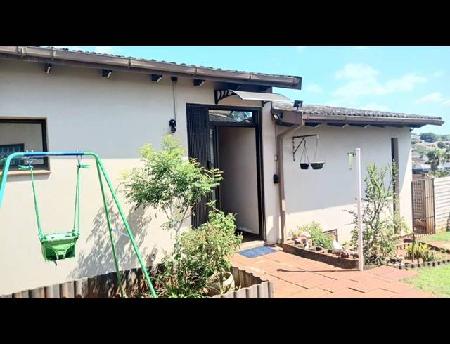 2 BEDROOM SIMPLEX FOR SALE IN WOODHAVEN